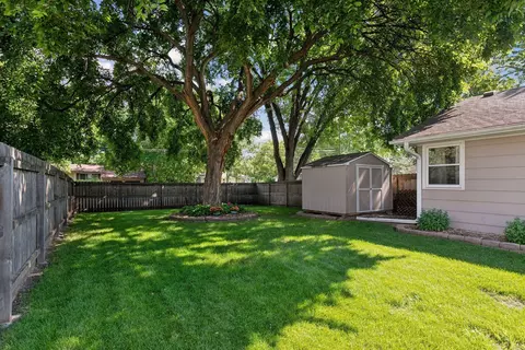 8400 Kell Ave S, Bloomington, MN 55437 photo 30