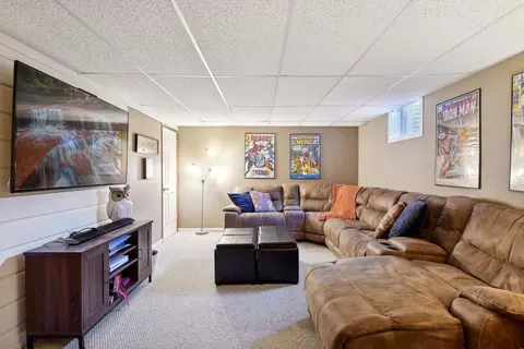 8400 Kell Ave S, Bloomington, MN 55437 photo 20