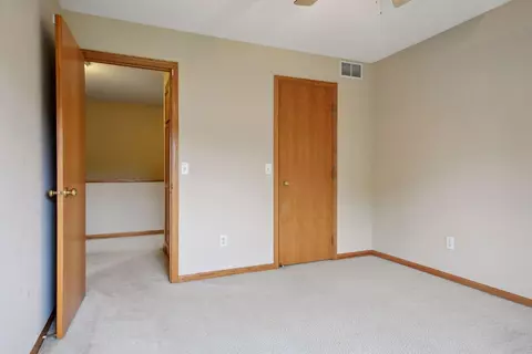 374 Brickyard Dr, Chaska, MN 55318 photo 23