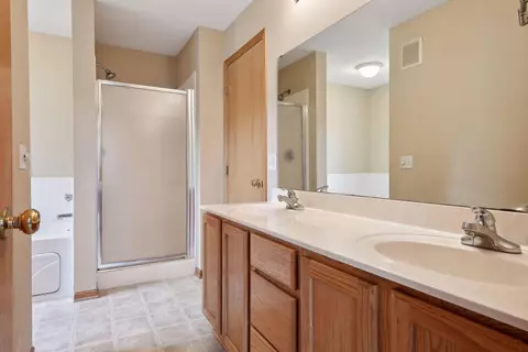 374 Brickyard Dr, Chaska, MN 55318 photo 20