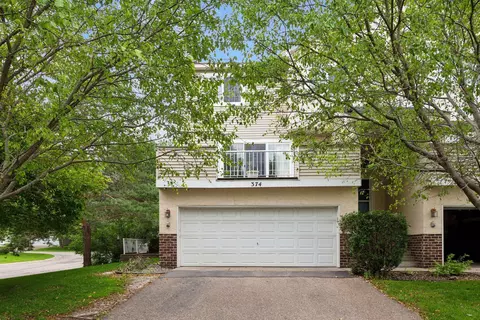 374 Brickyard Dr, Chaska, MN 55318