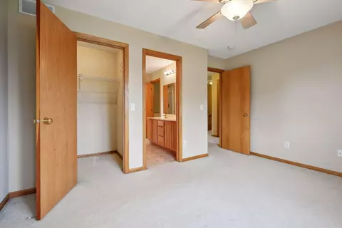 374 Brickyard Dr, Chaska, MN 55318 photo 19