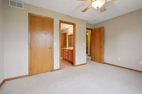 374 Brickyard Dr, Chaska, MN 55318 photo 18
