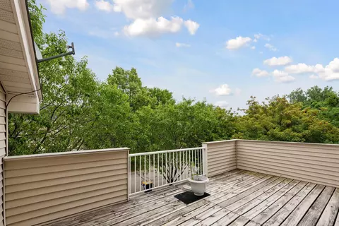 374 Brickyard Dr, Chaska, MN 55318 photo 33