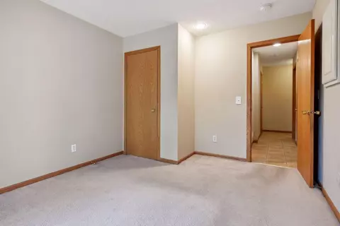 374 Brickyard Dr, Chaska, MN 55318 photo 26