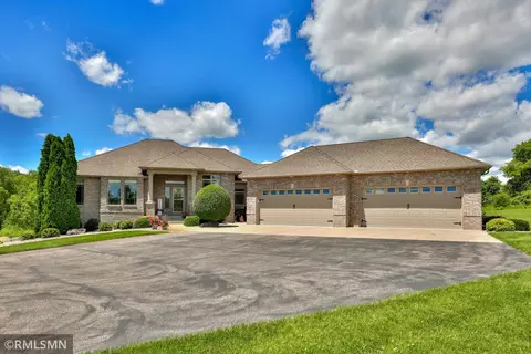 6360 Century Ln, Prior Lake, MN 55372