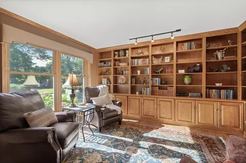 6130 Chestnut Ter, Shorewood, MN 55331 photo 4