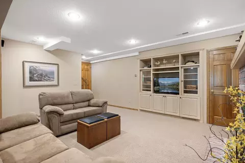6130 Chestnut Ter, Shorewood, MN 55331 photo 31