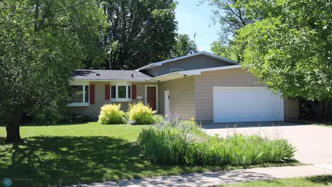 706 19th Ave S, Fargo, ND 58103 photo 35