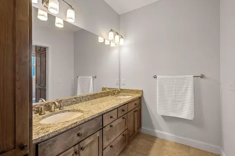 5812 Code Ave, Edina, MN 55436 photo 41
