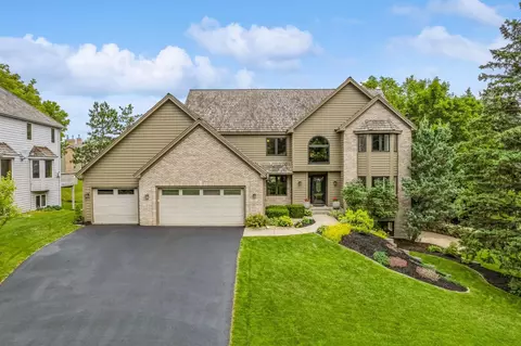 11011 Yukon Cir, Bloomington, MN 55438