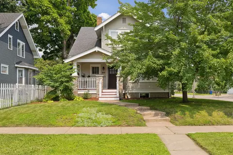 875 Ivy Ave E, Saint Paul, MN 55106