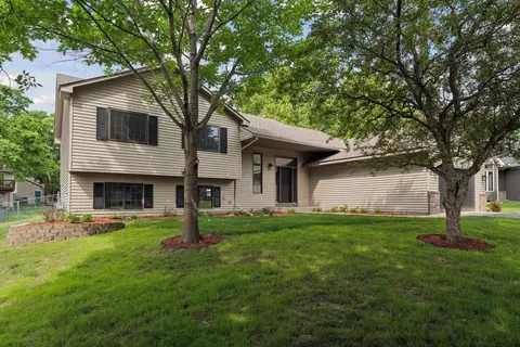 17336 Horizon Trl SE, Prior Lake, MN 55372