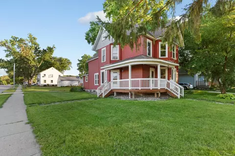 251 Phelps St, Owatonna, MN 55060