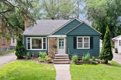 979 Bidwell St, West Saint Paul, MN 55118