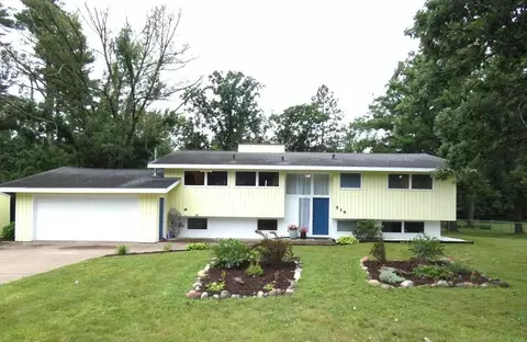 519 Riverside St, Mora, MN 55051