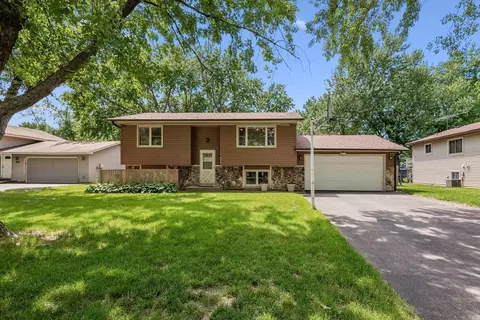 7409 James Ave N, Brooklyn Park, MN 55444