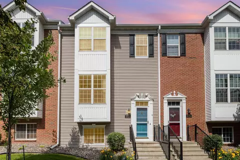 1772 Riverside Dr, Shakopee, MN 55379