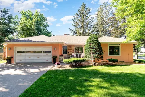 701 E 61st St, Minneapolis, MN 55417