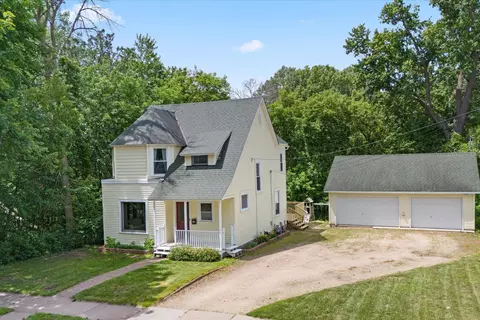 993 Flandrau St, Saint Paul, MN 55106