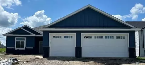 142 Eau Claire Ave SE, Hutchinson, MN 55350