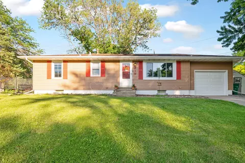 219 W Christina St, Fairmont, MN 56031