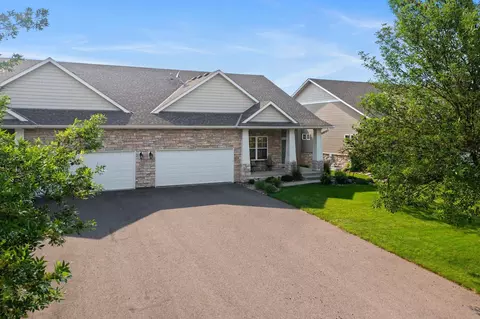 17233 Eagleview Dr, Farmington, MN 55024