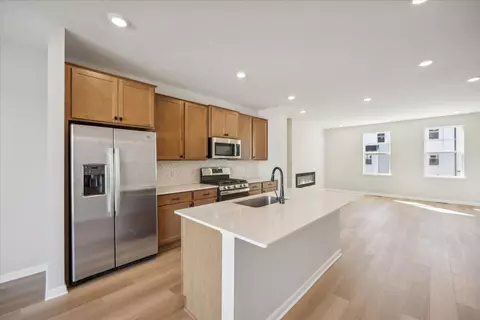 7655 Cruise Way, Inver Grove Heights, MN 55076