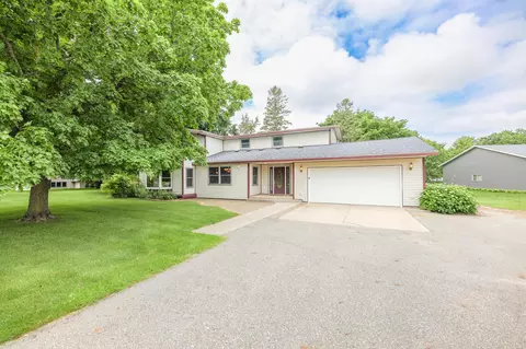 632 Pleasant View Dr NW, Alexandria, MN 56308