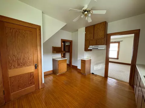 115 E Main St, Marshall, MN 56258 photo 6