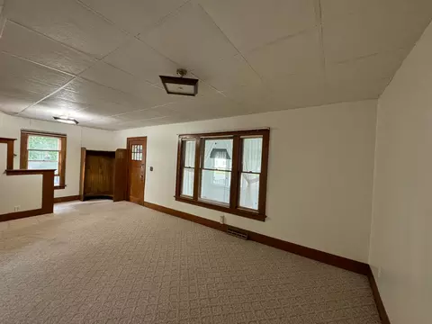 115 E Main St, Marshall, MN 56258 photo 3