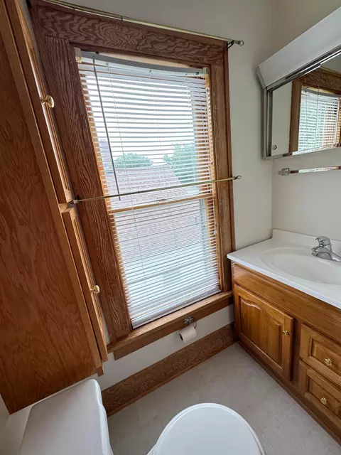 115 E Main St, Marshall, MN 56258 photo 14
