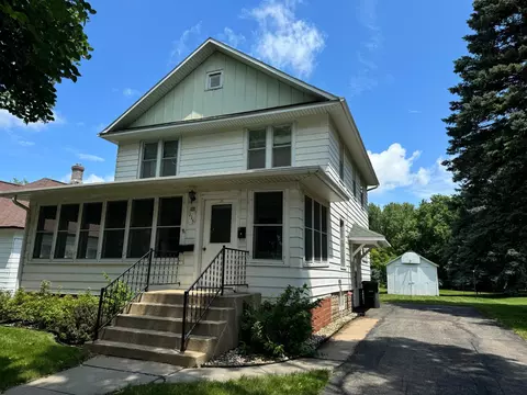 115 E Main St, Marshall, MN 56258