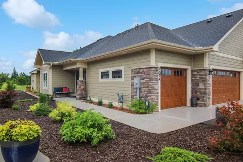 7374 Fairway Ln, Breezy Point, MN 56472
