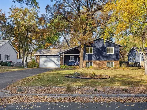 8404 Sunnyside Rd, Mounds View, MN 55112