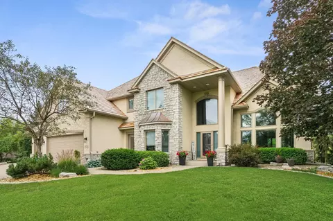 8524 Crane Dance Trl, Eden Prairie, MN 55344
