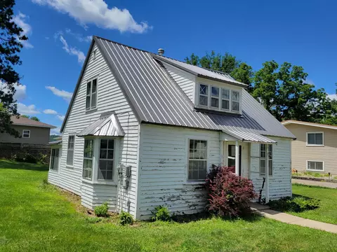 211 N Green St, Rushford, MN 55971