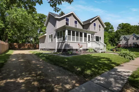 524 3rd St, Glenwood City, WI 54013