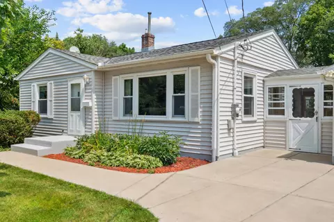 9323 Blaisdell Ave S, Bloomington, MN 55420
