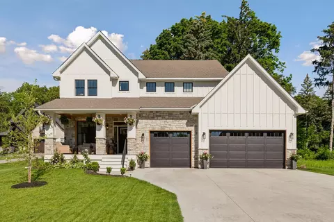 4275 Inland Ln N, Plymouth, MN 55446