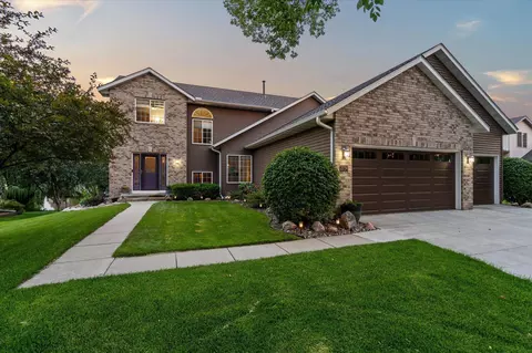 2134 Mathias Rd, Shakopee, MN 55379
