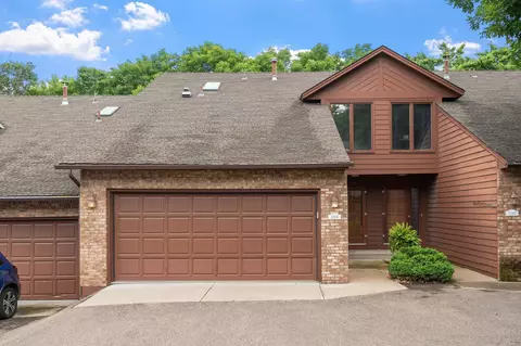 13305 Morgan Ave S, Burnsville, MN 55337