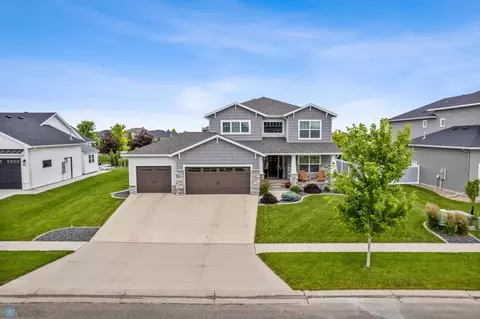 3616 Houkom Dr E, West Fargo, ND 58078