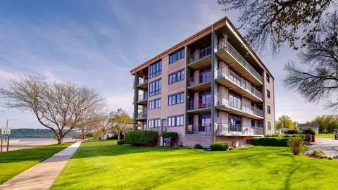 700 S Lakeshore Dr #201A, Lake City, MN 55041