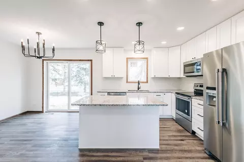 14740 Echo Way, Apple Valley, MN 55124 photo 3