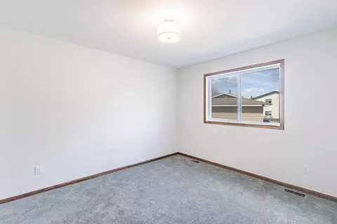 14740 Echo Way, Apple Valley, MN 55124 photo 12