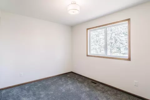 14740 Echo Way, Apple Valley, MN 55124 photo 10