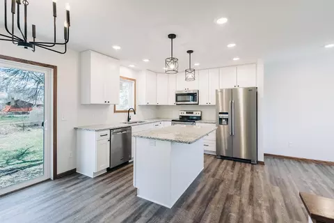14740 Echo Way, Apple Valley, MN 55124 photo 5