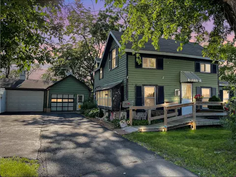 112 Prairie Ave SW, Faribault, MN 55021