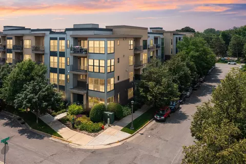 2566 Ellis Ave #112, Saint Paul, MN 55114